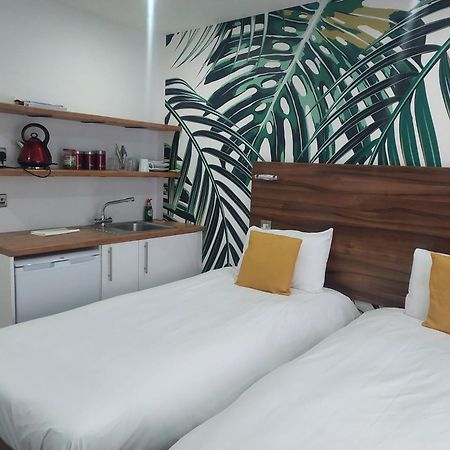 Heathrow-Windsor Guest House Σλόουθ Εξωτερικό φωτογραφία