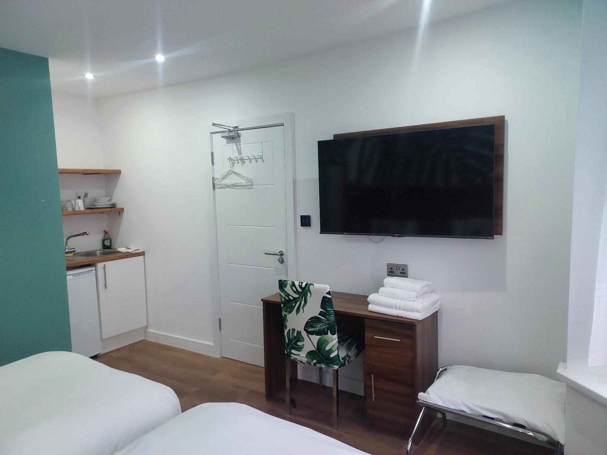 Heathrow-Windsor Guest House Σλόουθ Εξωτερικό φωτογραφία