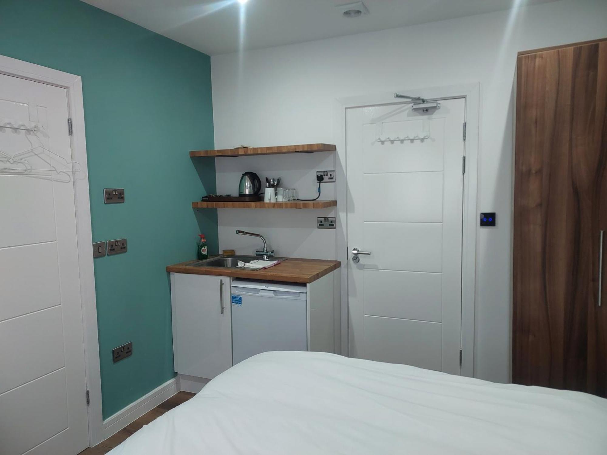 Heathrow-Windsor Guest House Σλόουθ Εξωτερικό φωτογραφία