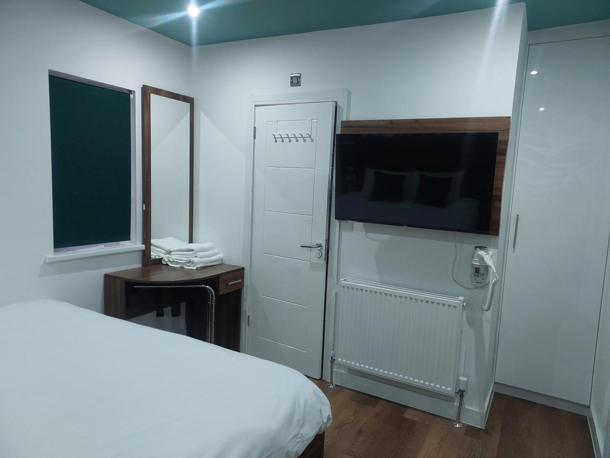 Heathrow-Windsor Guest House Σλόουθ Εξωτερικό φωτογραφία