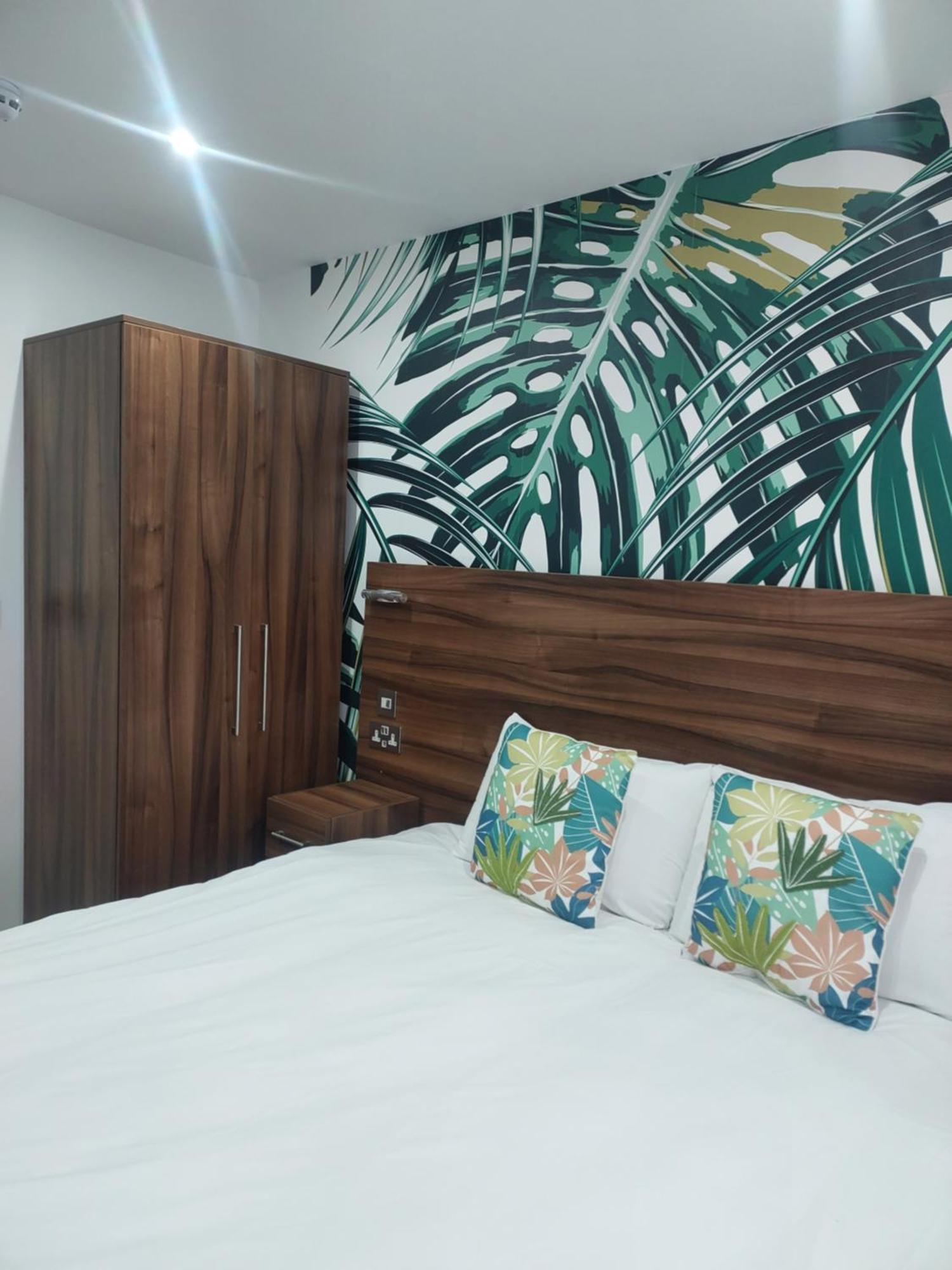 Heathrow-Windsor Guest House Σλόουθ Εξωτερικό φωτογραφία