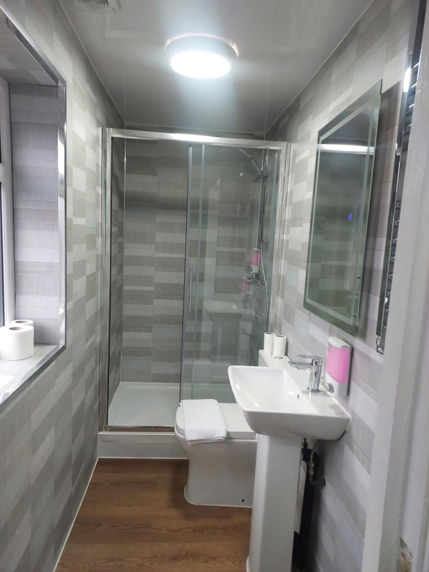 Heathrow-Windsor Guest House Σλόουθ Εξωτερικό φωτογραφία