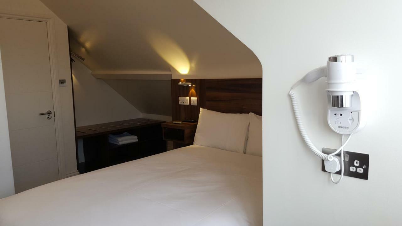 Heathrow-Windsor Guest House Σλόουθ Εξωτερικό φωτογραφία