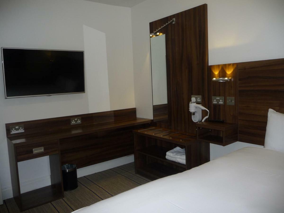 Heathrow-Windsor Guest House Σλόουθ Εξωτερικό φωτογραφία
