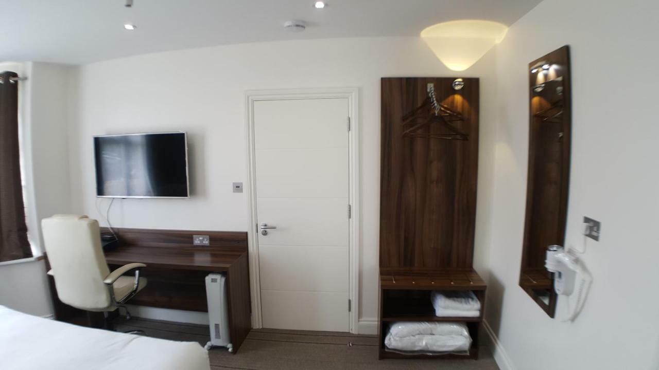 Heathrow-Windsor Guest House Σλόουθ Εξωτερικό φωτογραφία